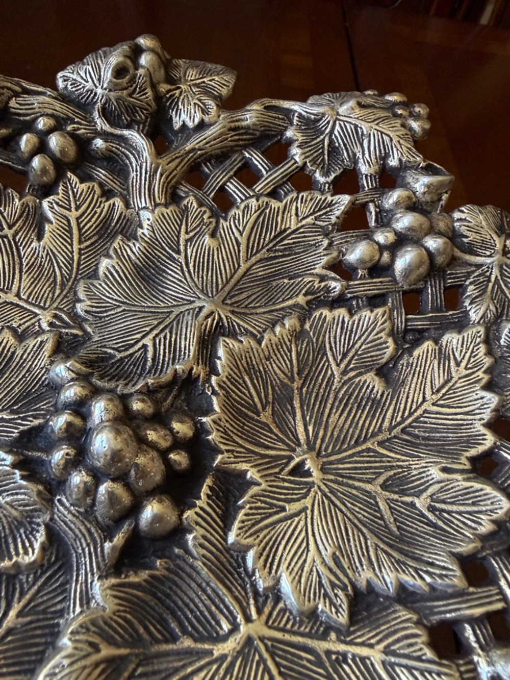 Ornate Leaf-Pattern Pedestal Serving Tray - Silver Finish - Picture 3 of 9